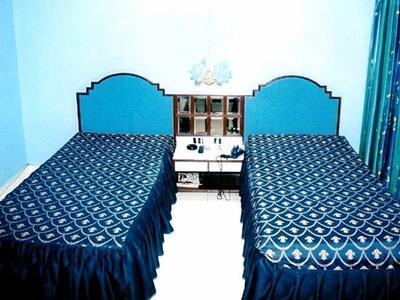Neeranand Dalhousie- A Pure Vegetarian Hotel 加尔各答 外观 照片